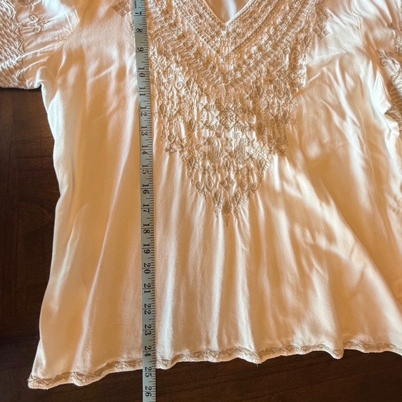 Chelsea & Theodore Boho Chic Blouse Bell Sleeve, Tan & Cream, Size Large - Picture 15 of 16